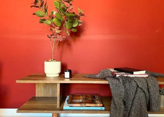 Red Currant - Apartment